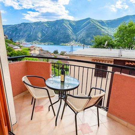 Apartments Donkovic Kotor Luaran gambar