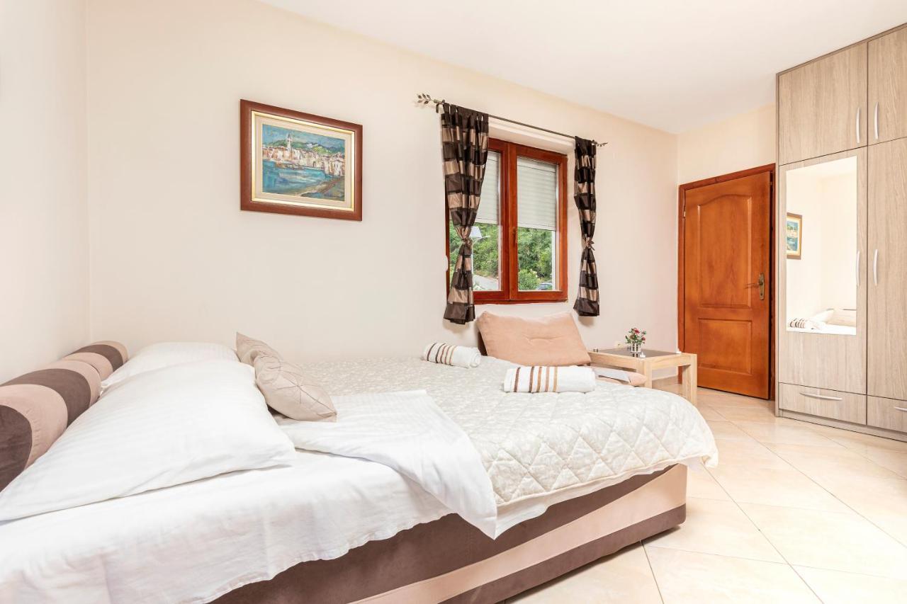 Apartments Donkovic Kotor Luaran gambar