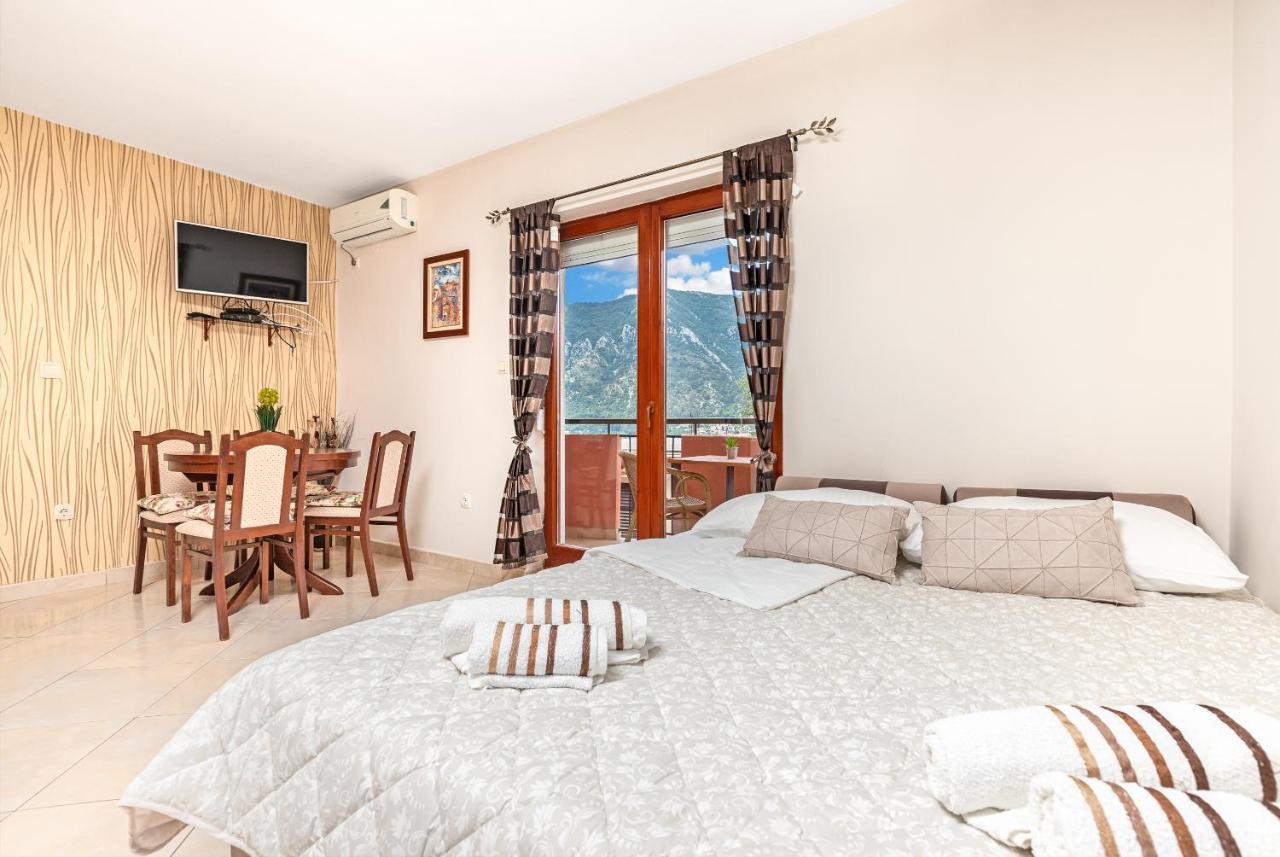 Apartments Donkovic Kotor Luaran gambar