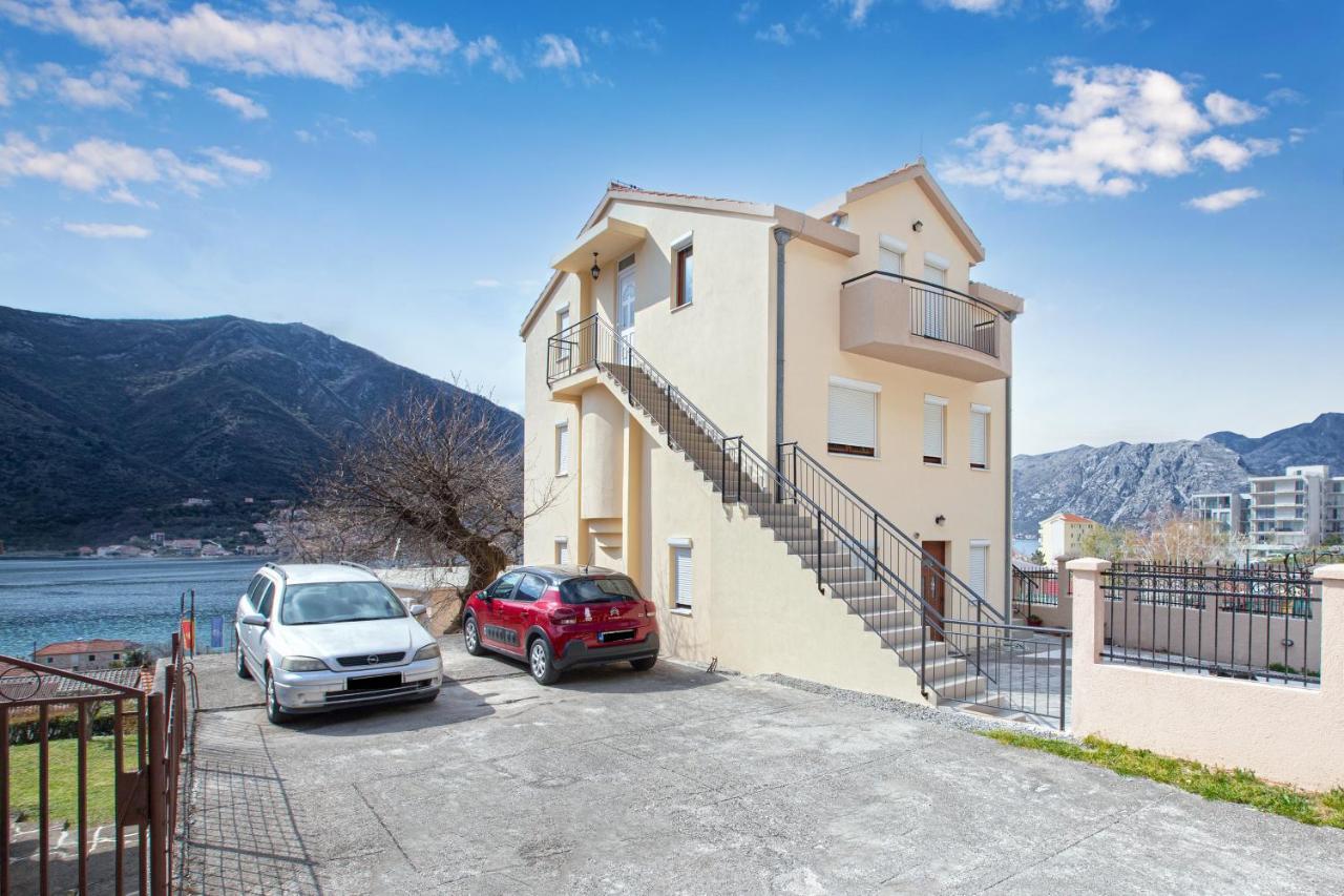 Apartments Donkovic Kotor Luaran gambar