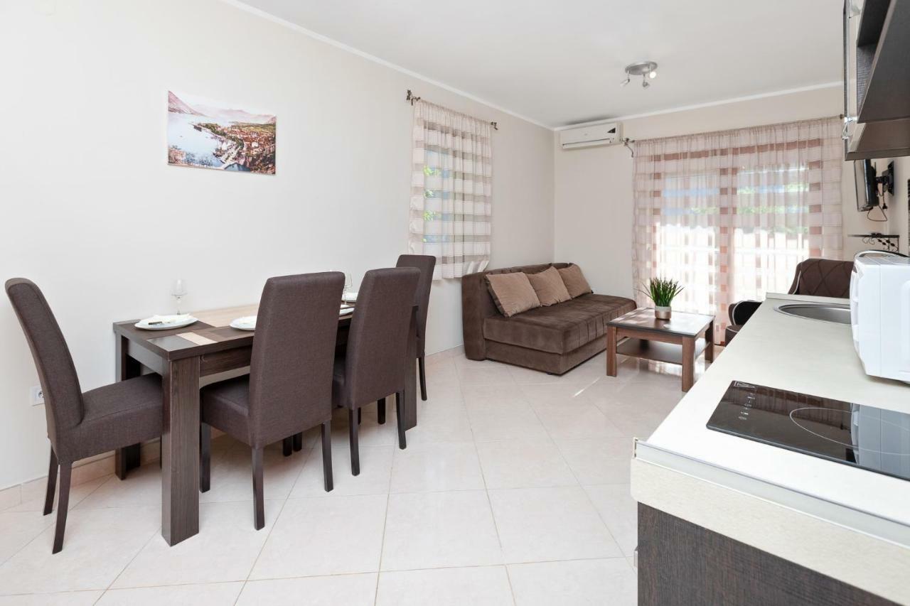 Apartments Donkovic Kotor Luaran gambar