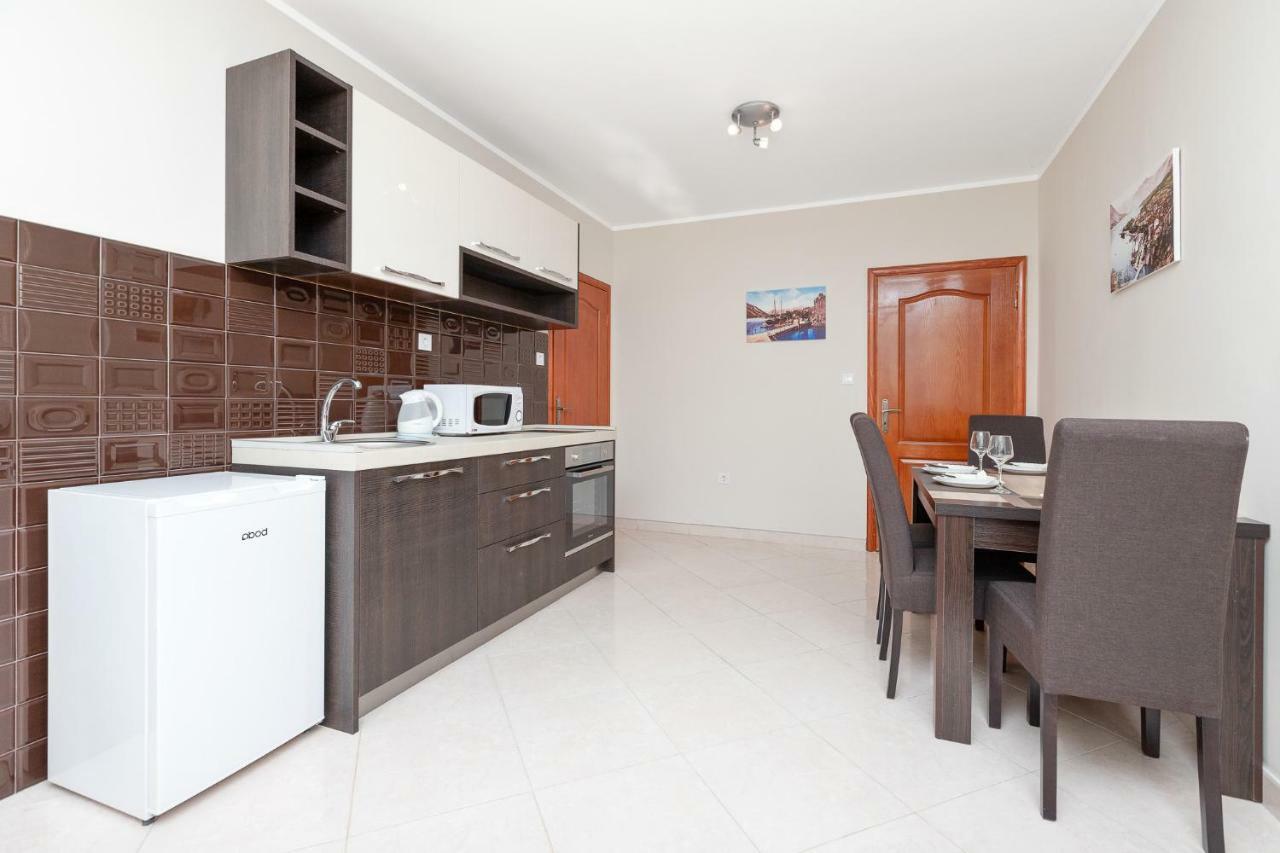 Apartments Donkovic Kotor Luaran gambar
