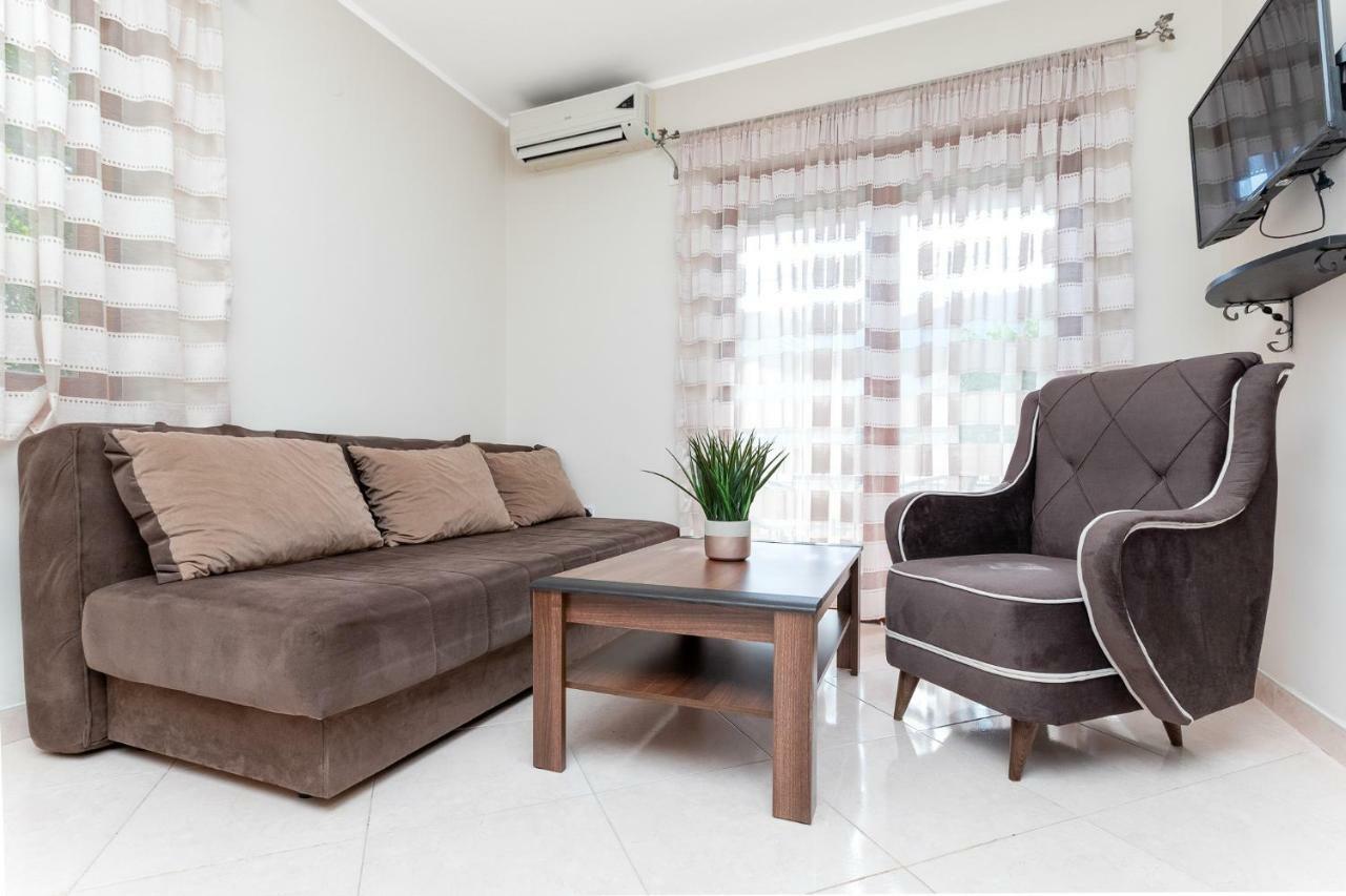 Apartments Donkovic Kotor Luaran gambar