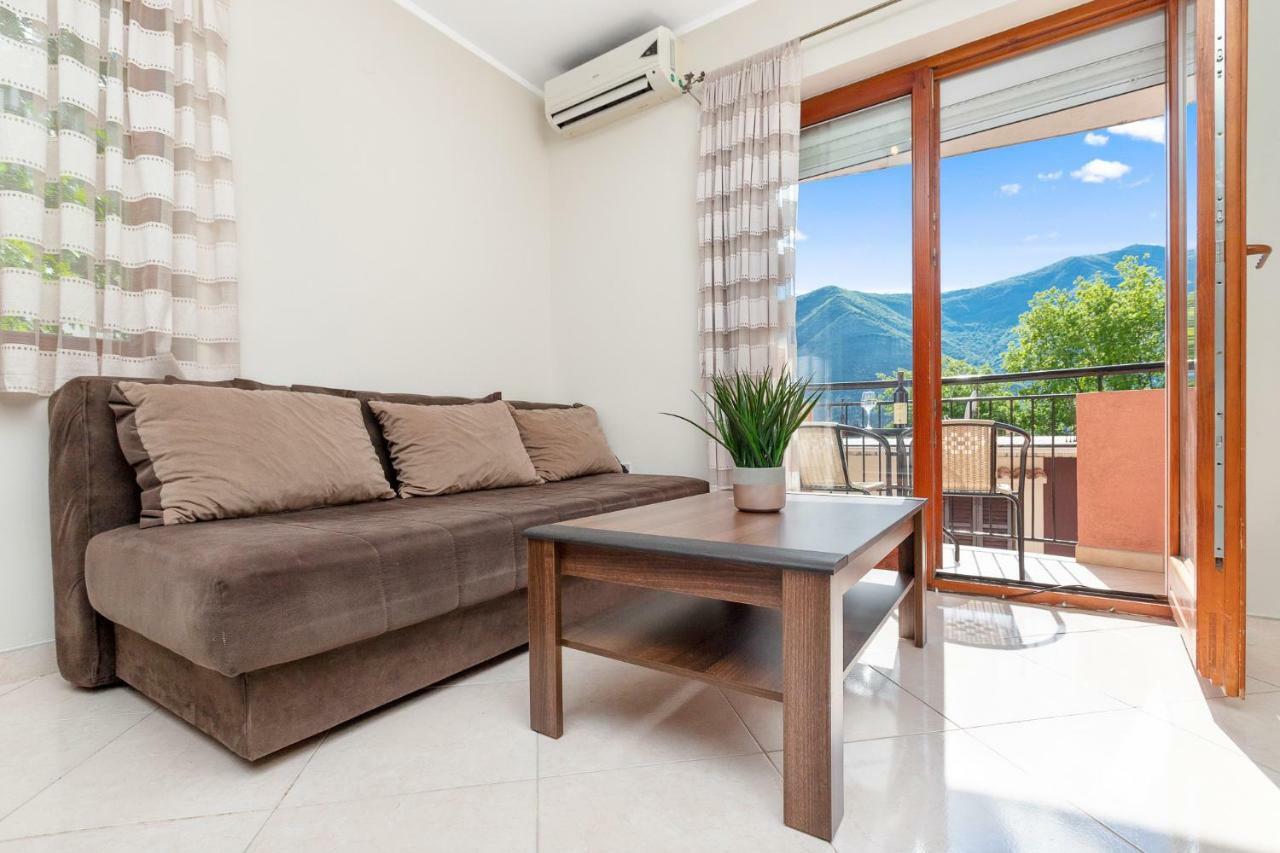 Apartments Donkovic Kotor Luaran gambar